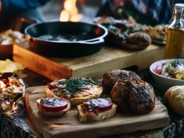 No Fridge Camping Dinner Ideas That Actually Work Over Fire